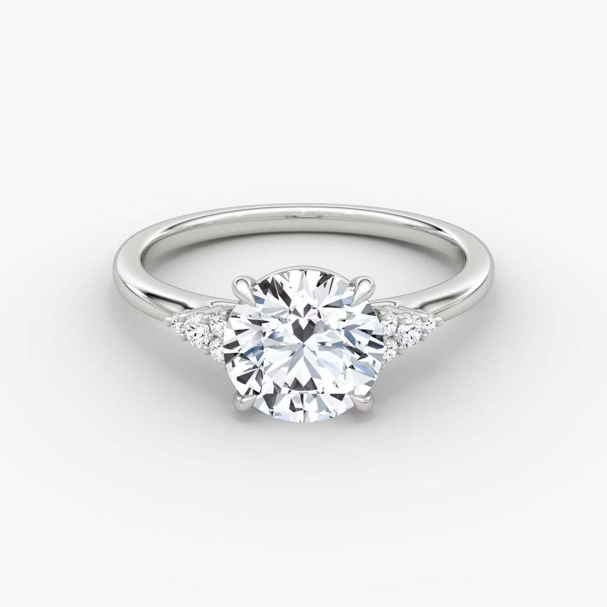 1 Carat Yanları Taşlı Tektaş