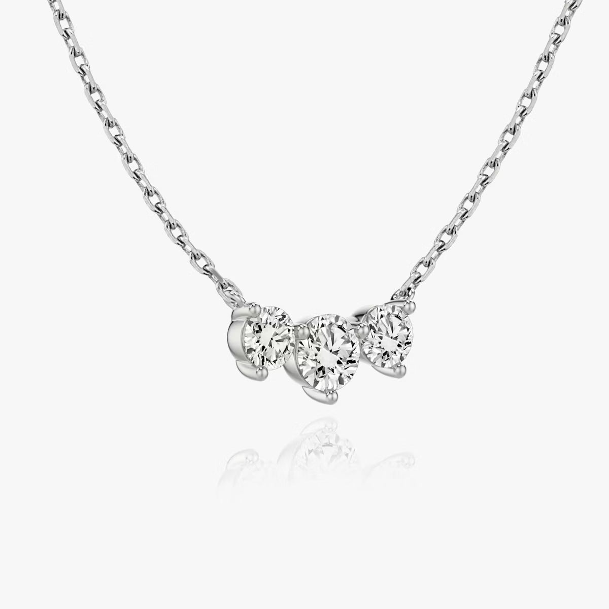 6 Carat Round Üçtaş Tasarım Pırlanta Kolye White açılı görünüm