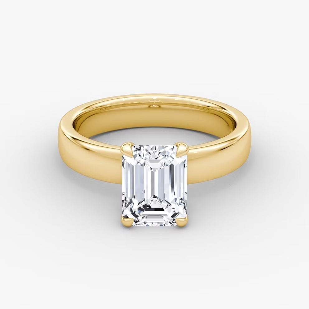 Emerald kesim kalın bant tektaş yüzük sarı altın ön görünüm