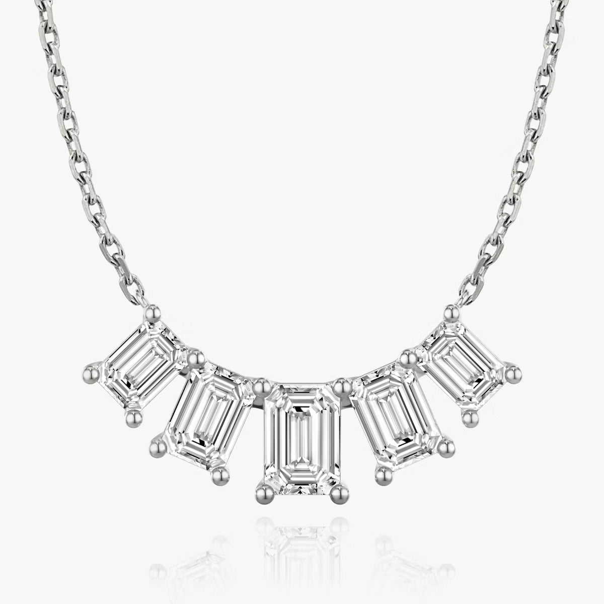 3 Carat Emerald Beştaş Tasarım Pırlanta Kolye beyaz altın ön görünüm