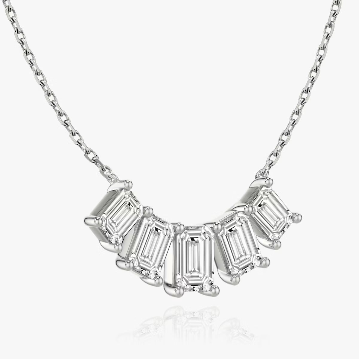 3 Carat Emerald Beştaş Tasarım Pırlanta Kolye beyaz altın yan görünüm