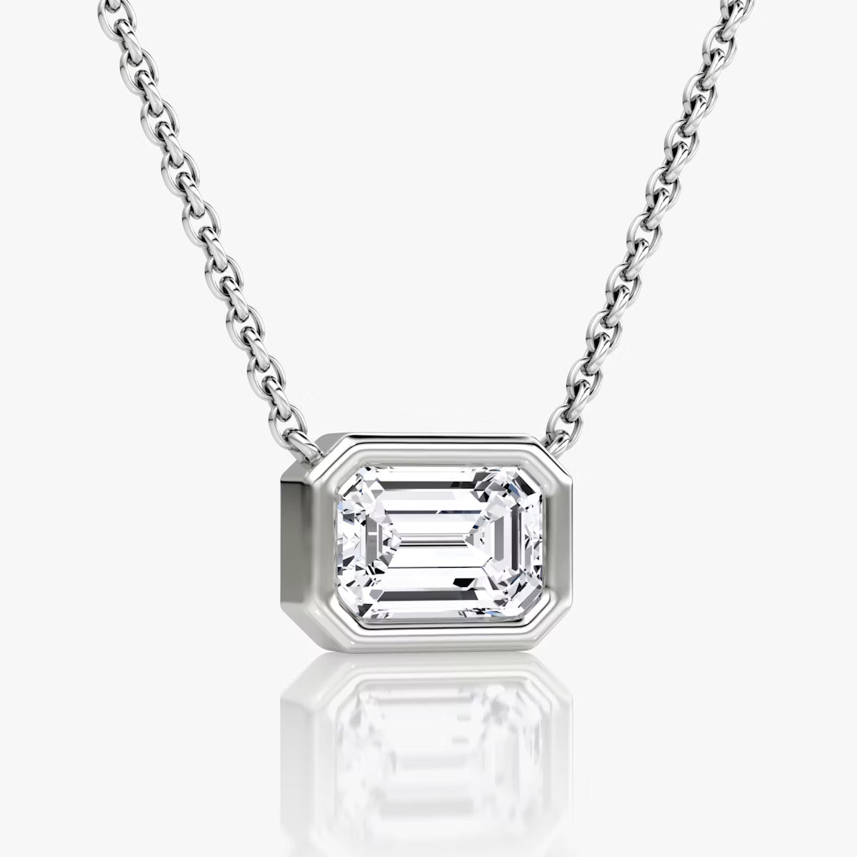 5 Carat Bezel Emerald Tektaş Pırlanta Kolye beyaz altın yan görünüm