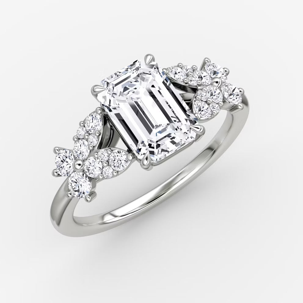 Emerald kesim çiçek yan taşlı tektaş yüzük beyaz altın yan görünüm